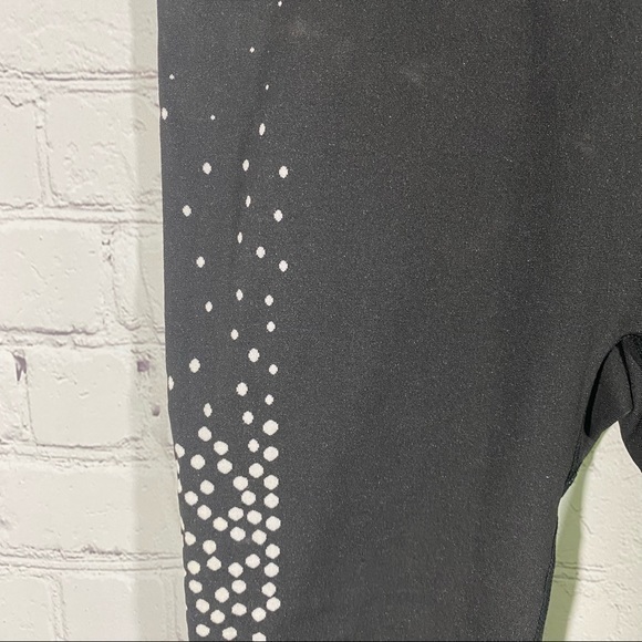 Fabletics black leggings white dot design down sides M - Picture 3 of 8